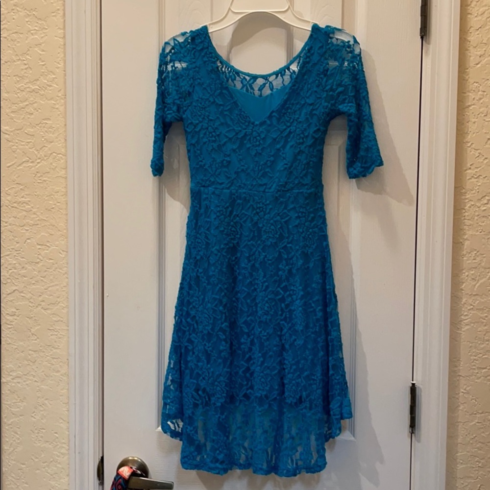 Dress - Picture 7 of 7